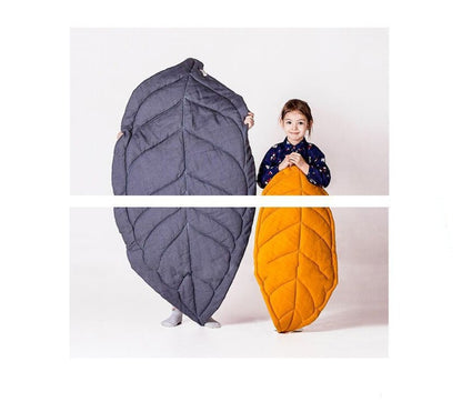 Leaf-Shaped Baby Blanket – Soft & Cozy Nursery Blanket for Newborns